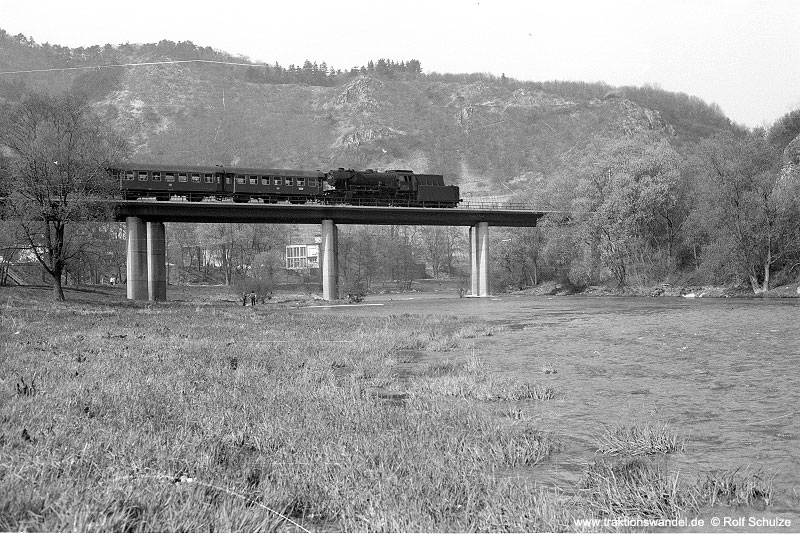 http://www.traktionswandel.de//pics/foren/hifo/1974/1974-04-04_A221-03_023009.jpg