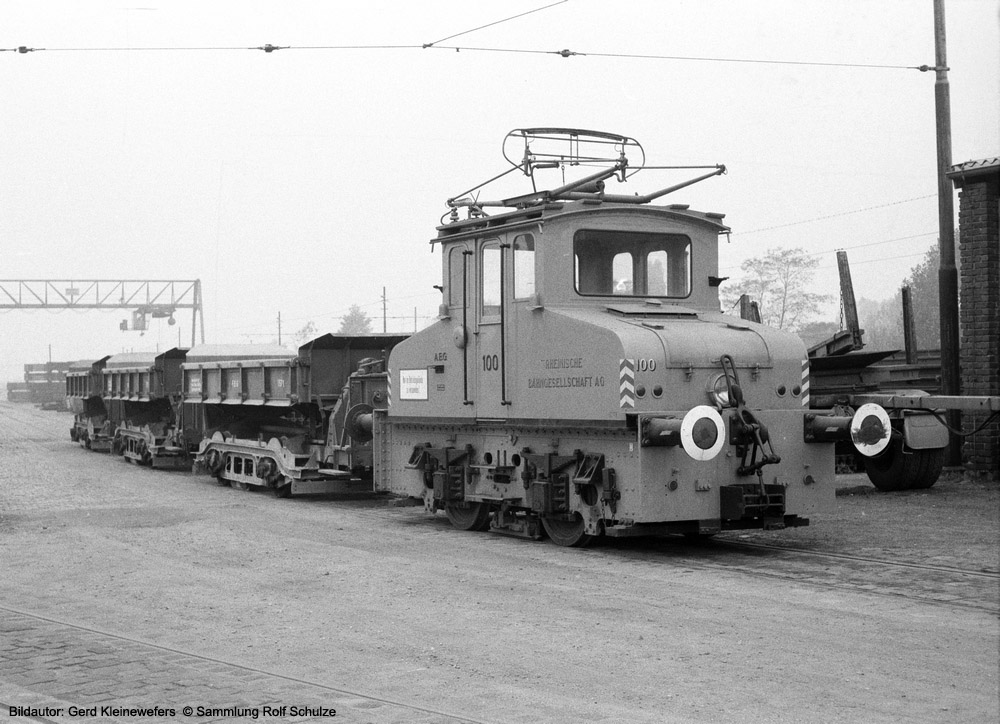 http://www.traktionswandel.de/pics/foren/hifo/sammlung/d_1964-1970_Bd14A_Rheinbahn_Lok100_Arbeitszug_Duesseldorf_GerdKleinewefers_1000.jpg