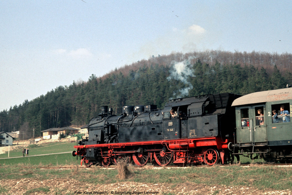 http://www.traktionswandel.de/pics/foren/kl-we/1974-04-07_016_078246_Sdz_wo_KlausWeigel_1000.jpg