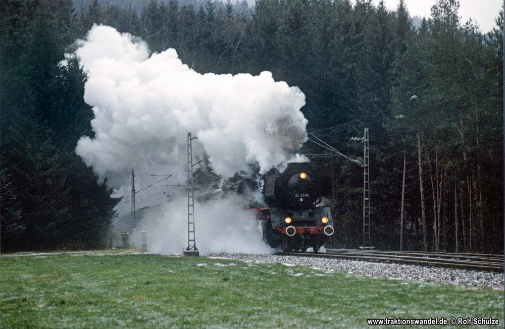 https://www.traktionswandel.de/pics/foren/2003/2003-01-05_E224-15_503545_Sdz_Unterhippensbach_1000.jpg