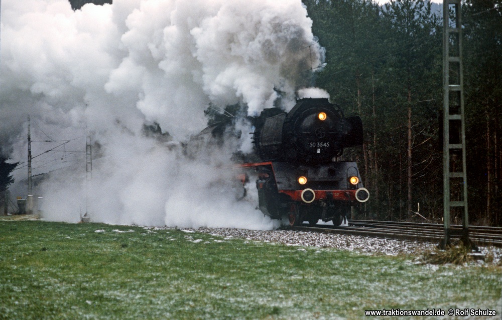 https://www.traktionswandel.de/pics/foren/2003/2003-01-05_E224-16_503545_Sdz_Unterhippensbach_1000.jpg 
