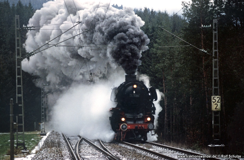 https://www.traktionswandel.de/pics/foren/2003/2003-01-05_E224-21_011066_Sdz_Unterhippensbach_1000.jpg
