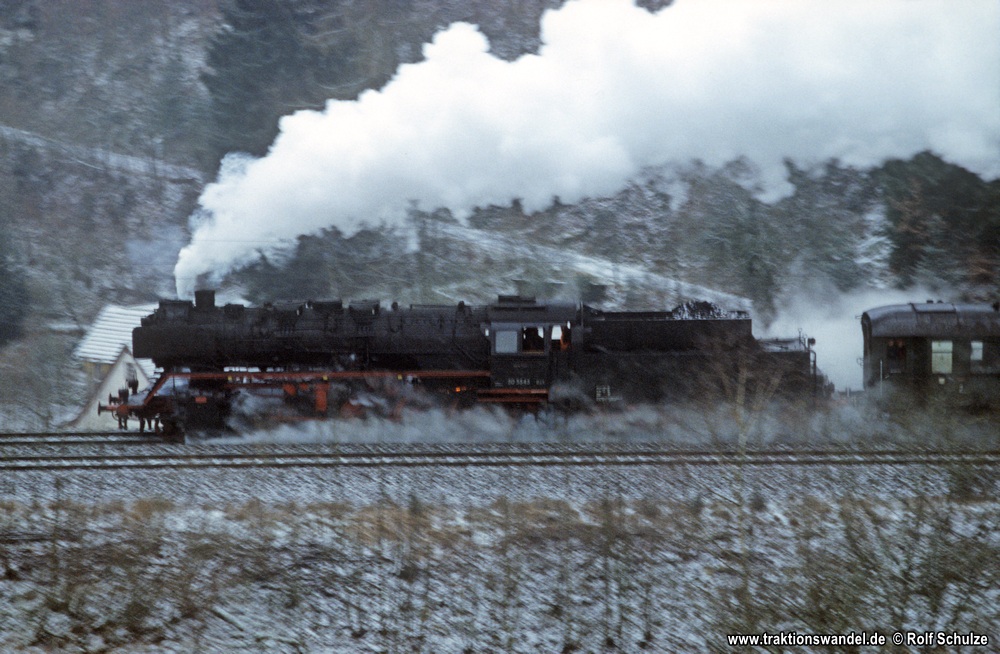 https://www.traktionswandel.de/pics/foren/2003/2003-01-05_E224-33_503545_Sdz_Hohnen-Tunnel_1000.jpg