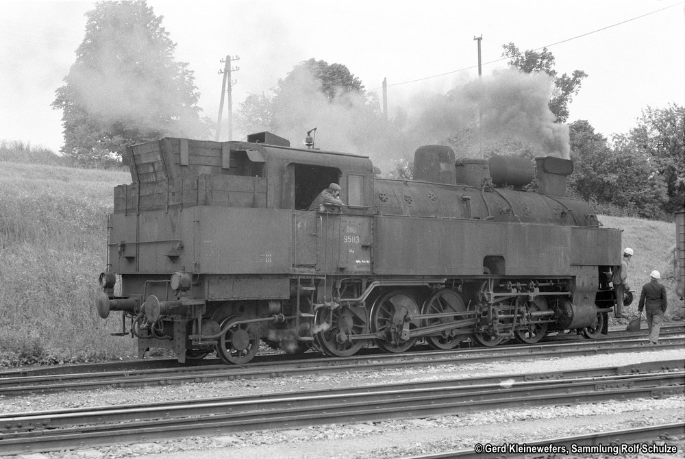 https://www.traktionswandel.de/pics/foren/hifo/sammlung/1970-06-26_Bd34_95113-OeBB_WienerNeustadt_GerdKleineswefers_1000.jpg